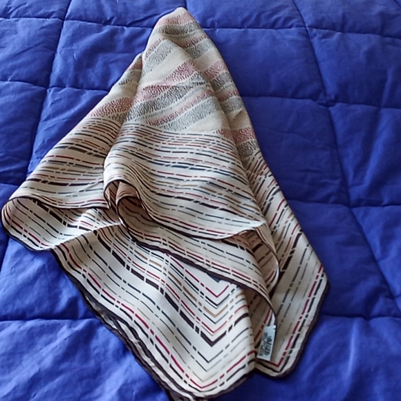 JAEGER Silk Scarf - Picture 5 of 6